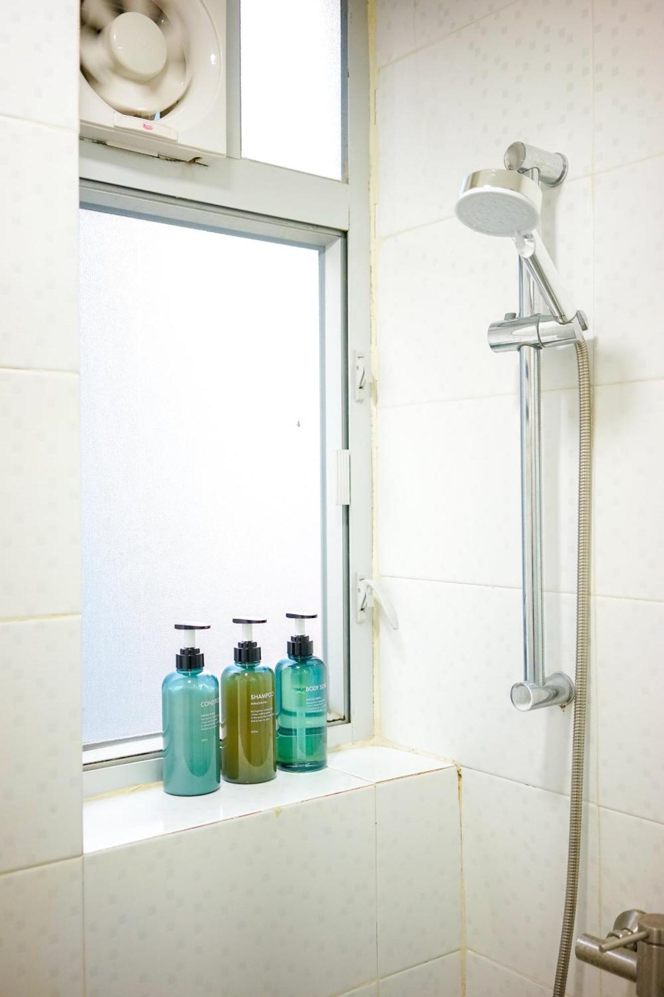 הונג קונג Student Accommodation - 292 Hennessy Road מראה חיצוני תמונה